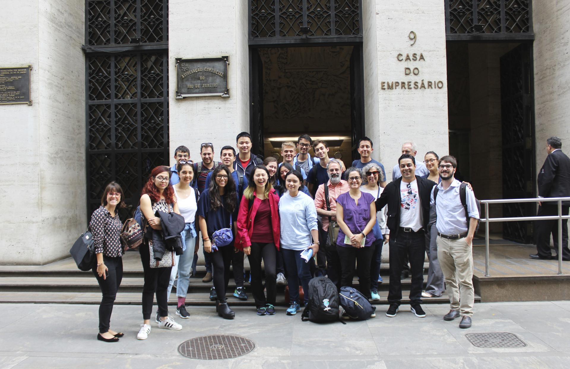 Global Scholars in front of the Rio Center's building