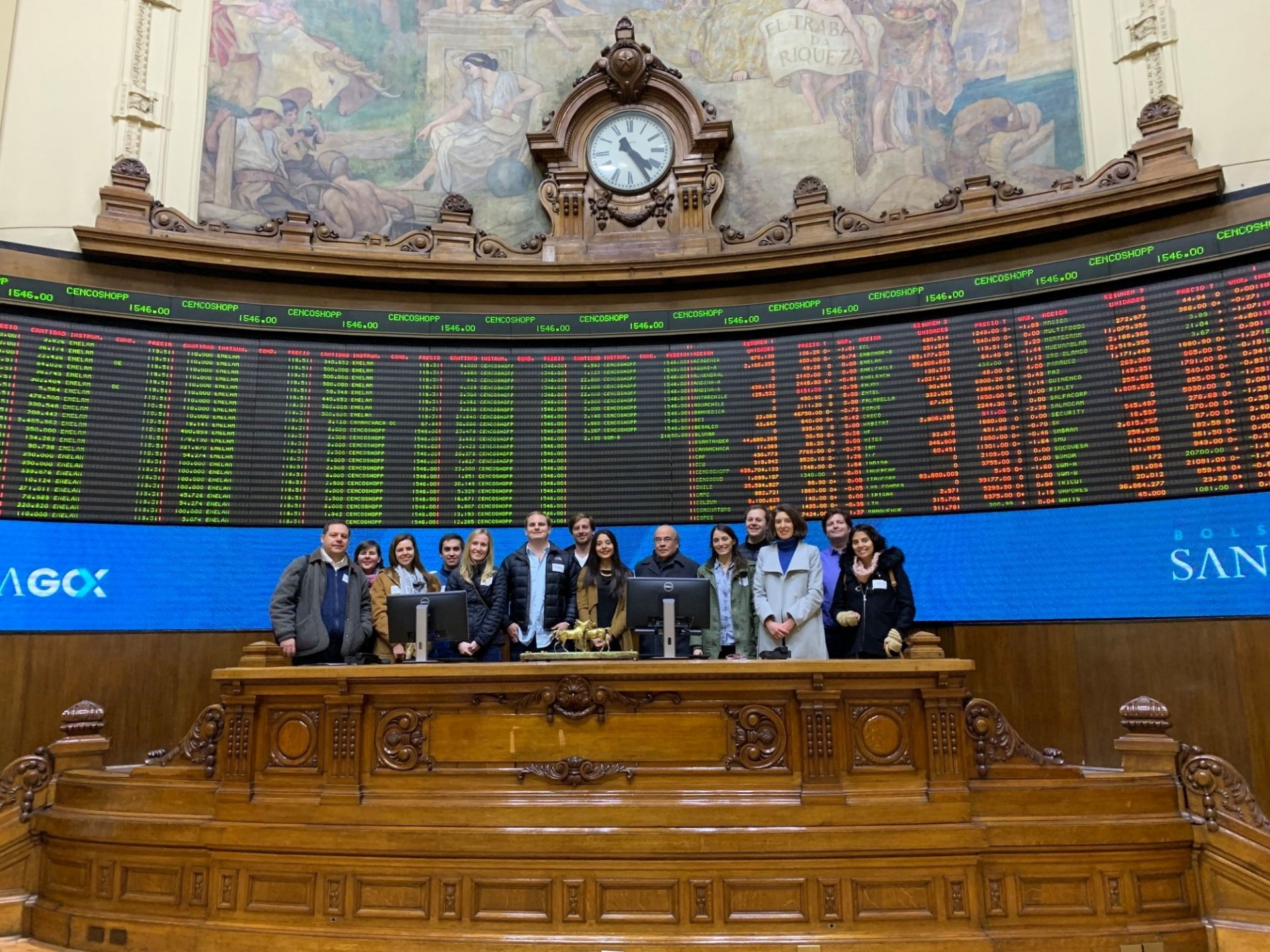Alumni Club of Chile visits the Santiago Stock Exchange