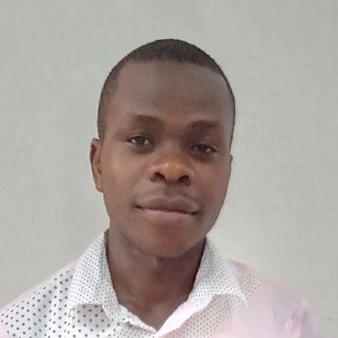 Zakayo Recipient of Displaced Student Scholarship