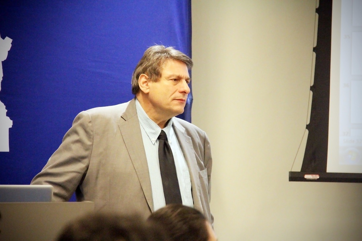 Professor Richard Peña