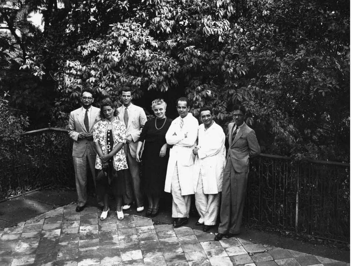 Claude Lévi-Strauss, Ruth Landes, Charles Walter Wagley, Heloísa Alberto Torres, Luís de Castro Faria, Raimundo Lopes da Cunha and Edison Carneiro. Claude Lévi-Strauss, Ruth Landes, Charles Walter Wagley, Heloísa Alberto Torres, Luís de Castro Faria, Raimundo Lopes da Cunha and Edison Carneiro.