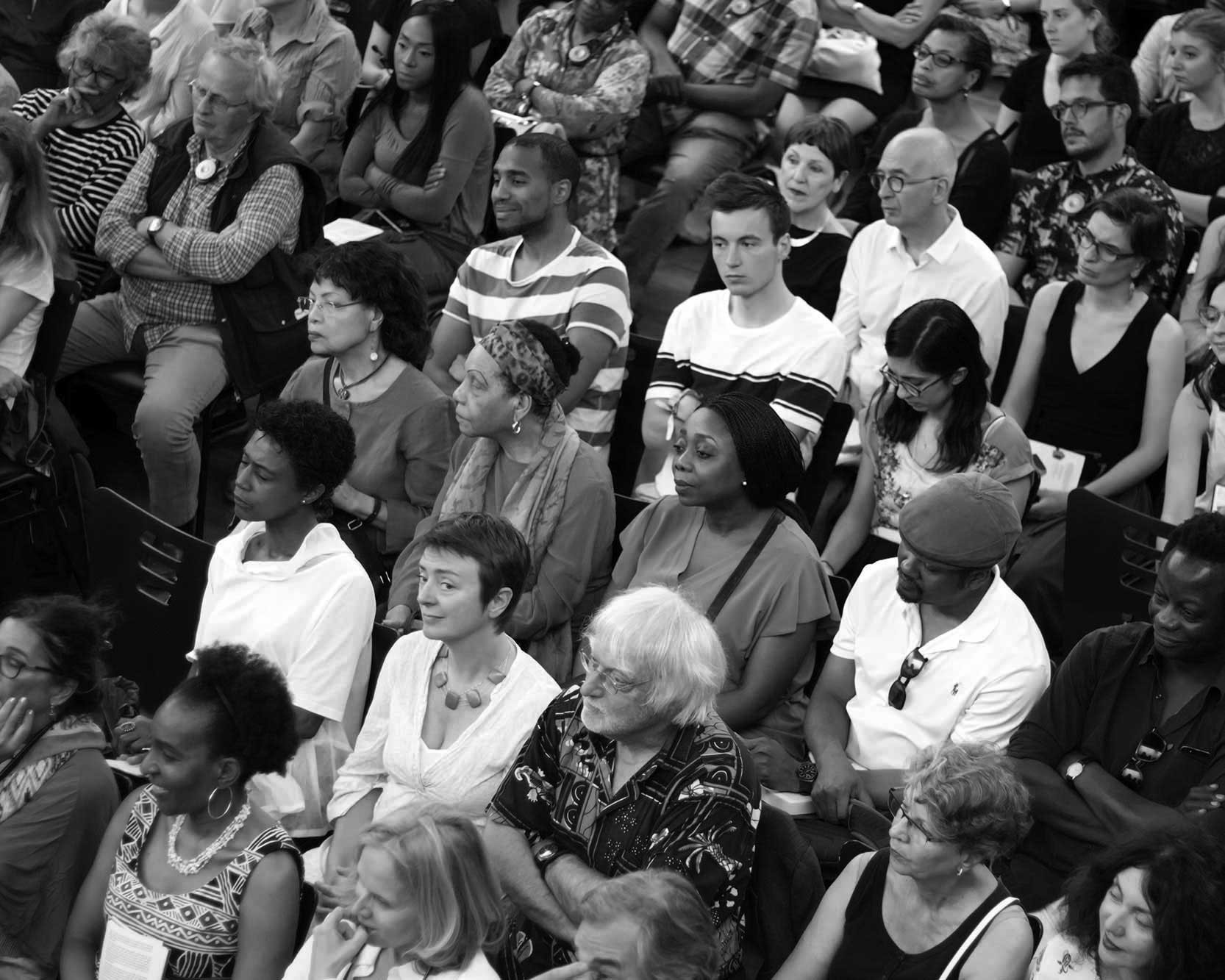 an audience at Reid Hall in Paris