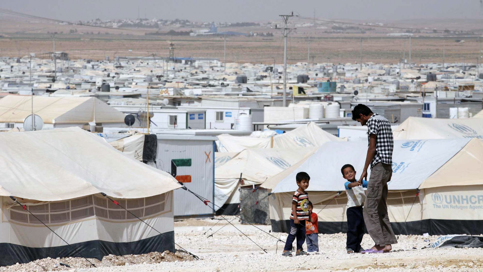Daily life in Zaatari refugee camp in Jordan, located 10 km east of Mafraq, Jordan on June 04, 2014. Photo © Dominic Chavez/World Bank Refugee camp in Jordan