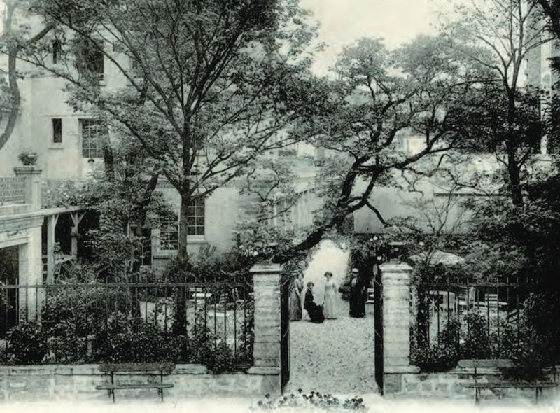 Reid Hall as the American Girls’ Art Club at the turn of the 20th century. Reid Hal