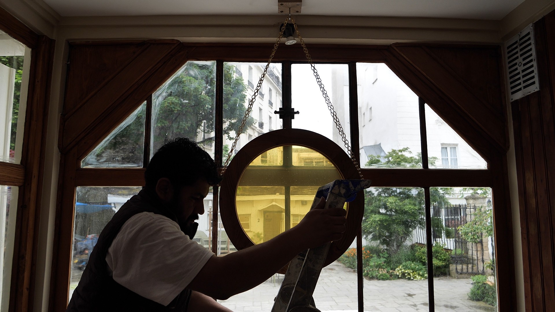 The first Honey Window installed outside the Grande Salle Ginsberg-LeClerc,  commissioned for the first Nuit de l’Imagination on May 12, 2023.