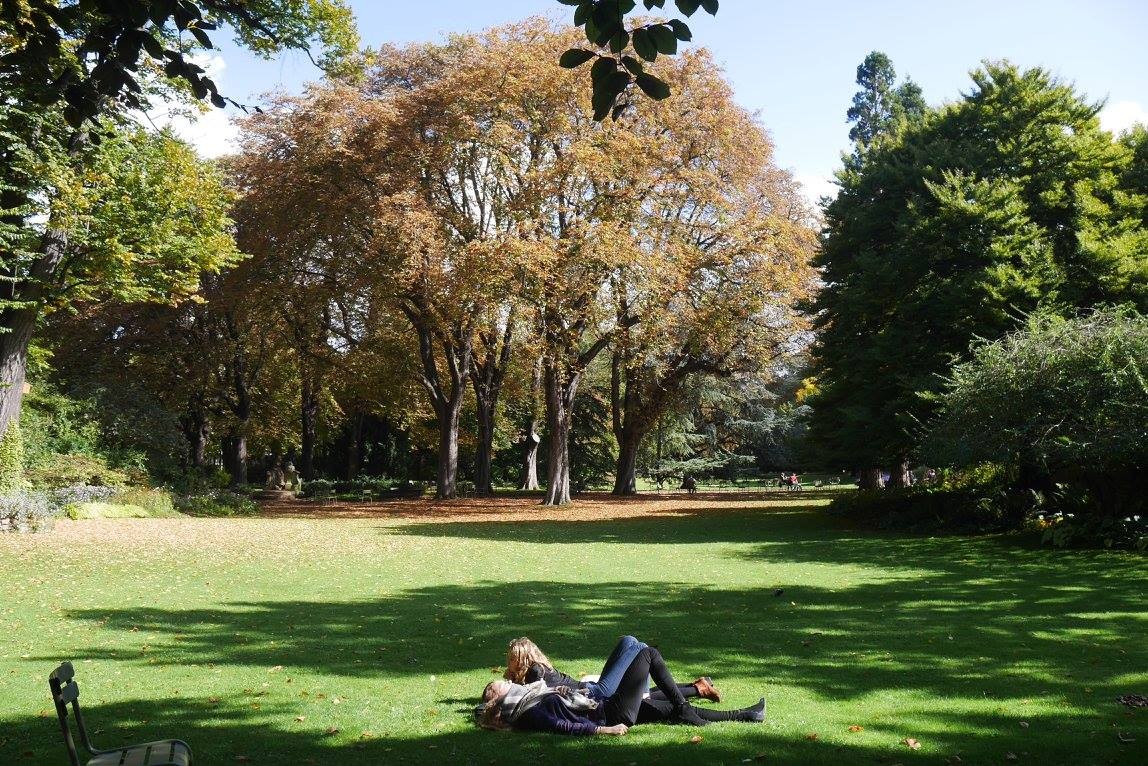 Students relaxing in Luxembourg Gardens