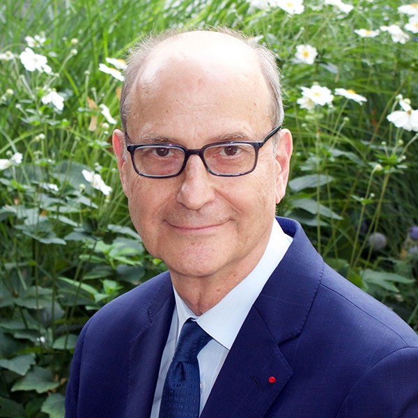 photo of Paul LeClerc (ex officio)