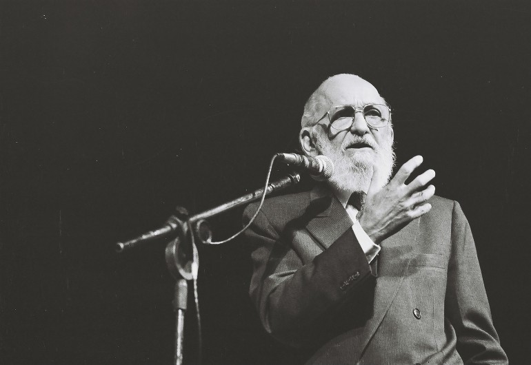 paulo freire