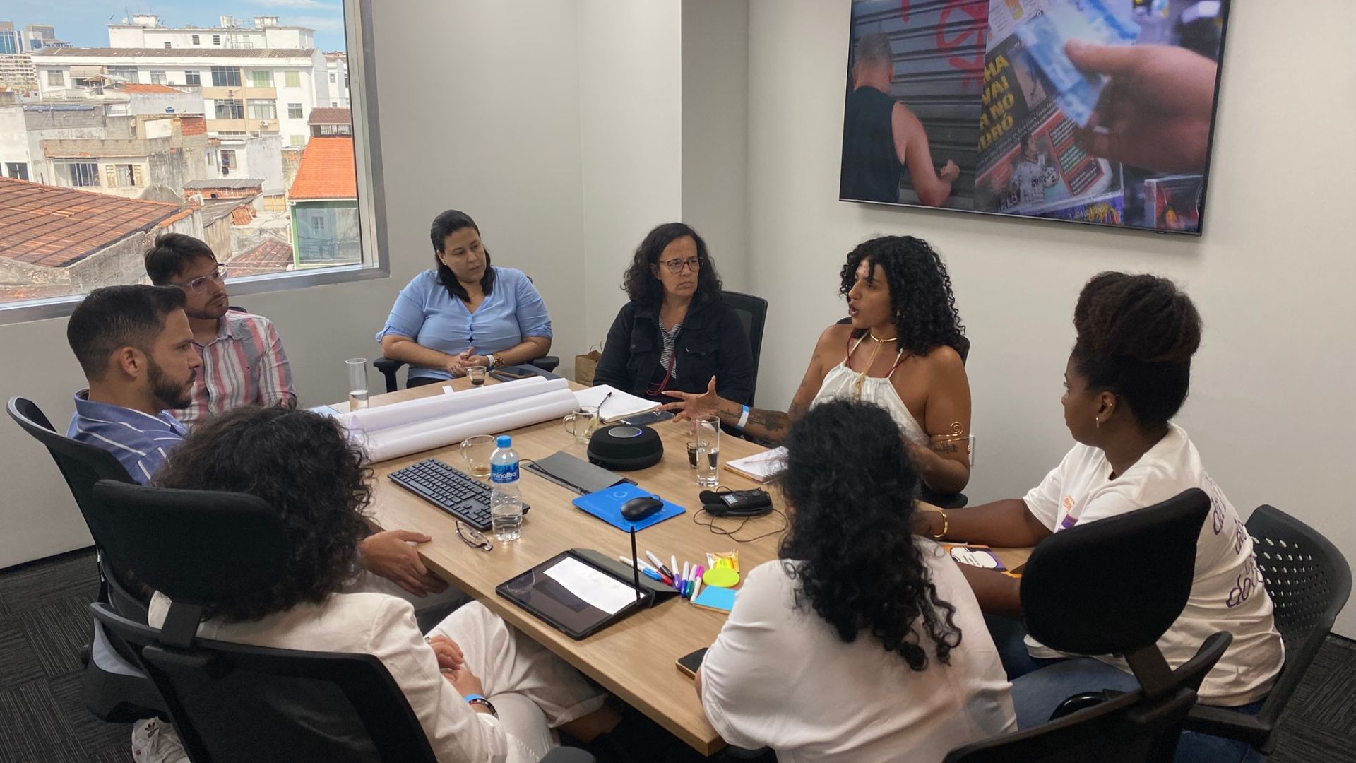Participants engaged in small group discussions to identify key priorities for future action. Several important themes emerged and they emphasized that effective resilience planning must bridge the gap between research and implementation, ensuring that policies are actionable and context-specific. Photo: Maria Eduarda Vaz/Columbia Global Center Rio Participants engaged in small group discussions to identify key priorities for future action. Several important themes emerged and they emphasized that effective resilience planning must bridge the gap between research and implementation, ensuring that policies are actionable and context-specific.