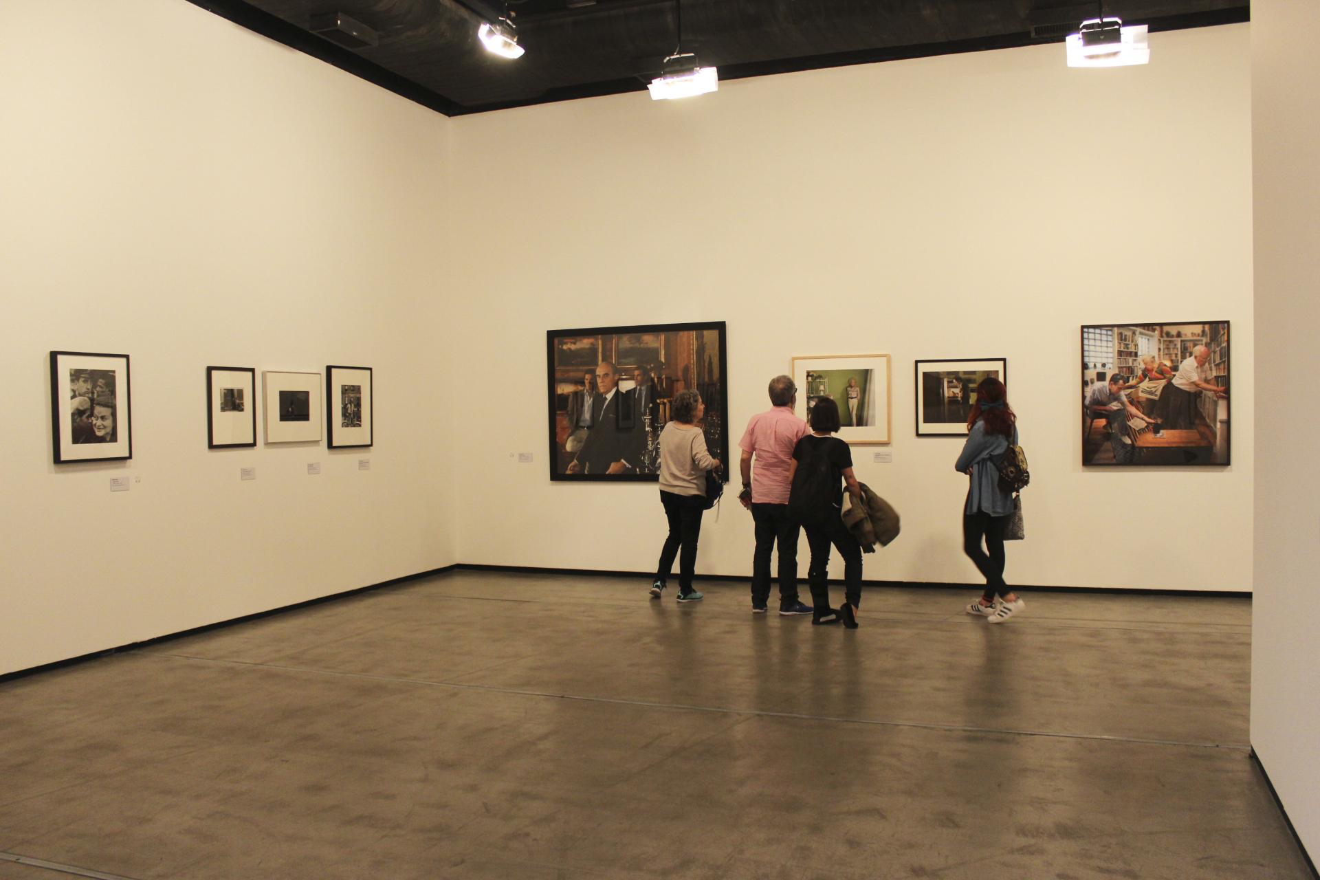 Global Scholars students at Instituto Tomie Othake, a museum in São Paulo