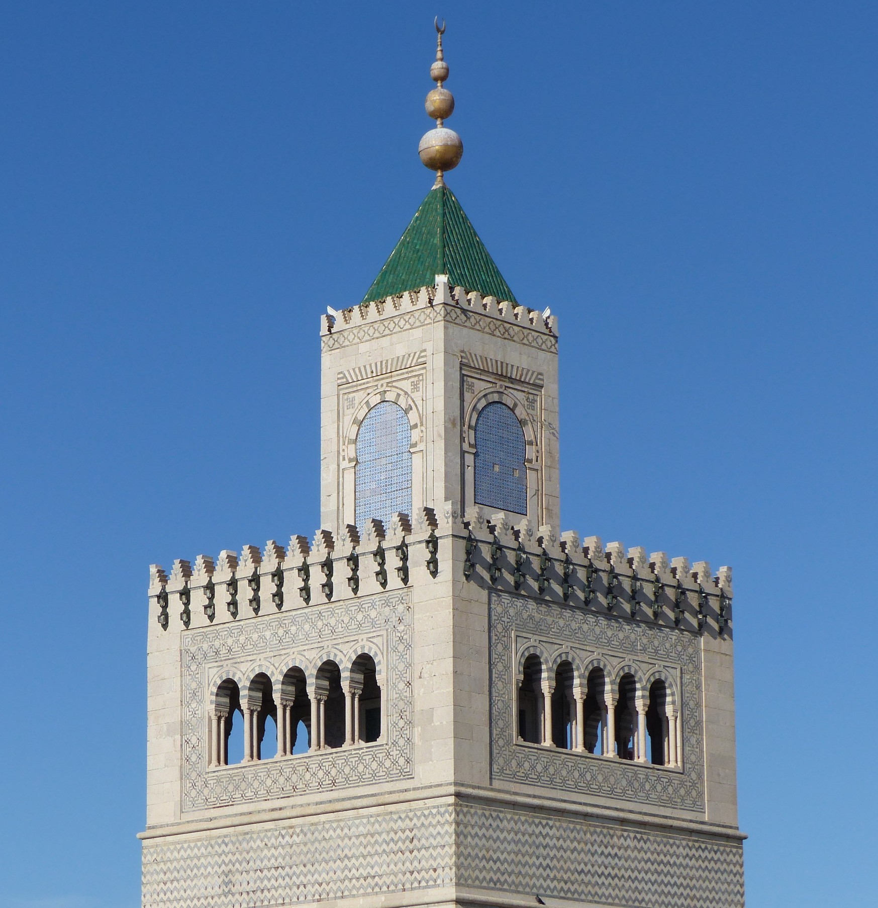 Minaret Zitouna by Tsaag Valren