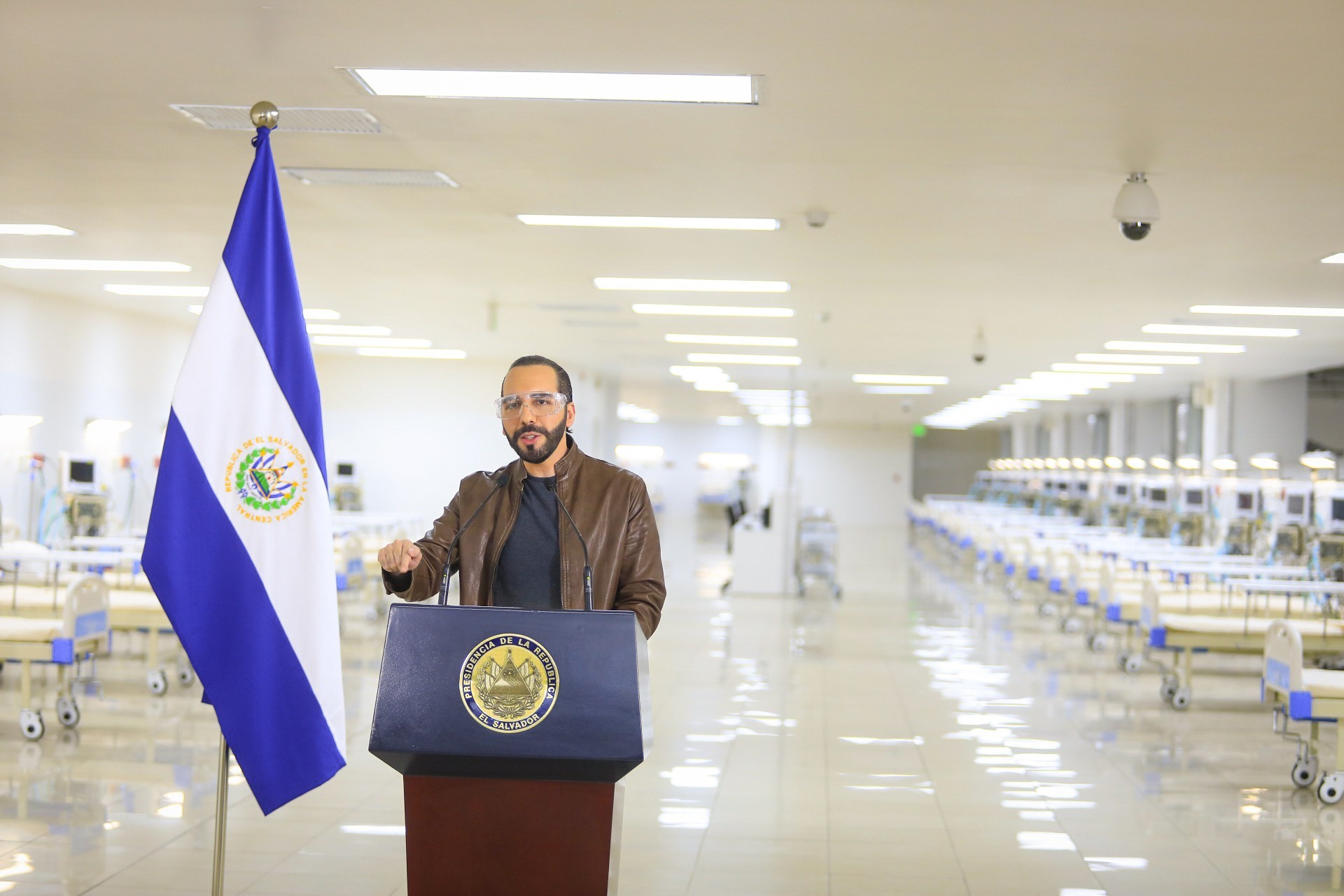 President Nayib Bukele at El Salvador Hospital