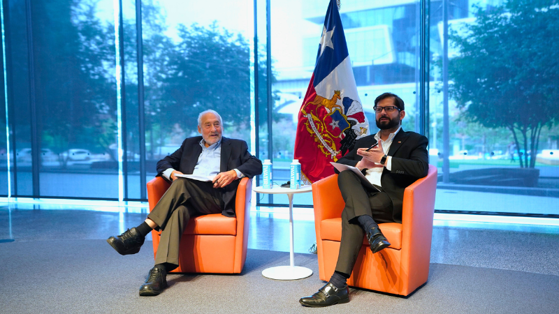 President Gabriel Boric and Professor Joseph Stiglitz