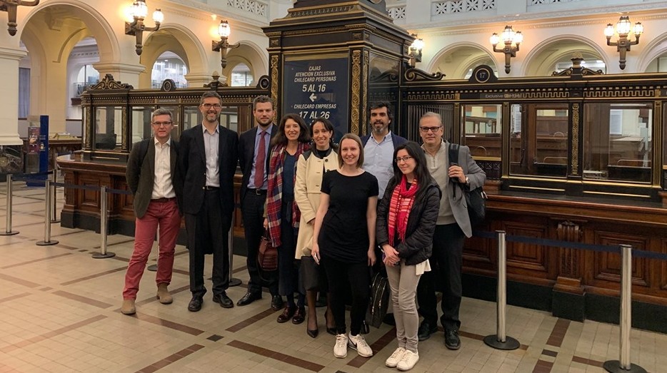 Members of the Alumni Club at Banco de Chile Headquarters