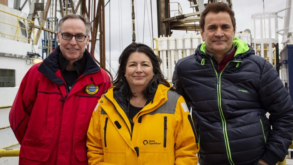 Staff Scientist Trevor Williams, IODP; Co-chief Mo Raymo, Lamont-Doherty Earth Observatory; Co-chief Mike Weber, University of Bonn. Credit: Lee Stevens