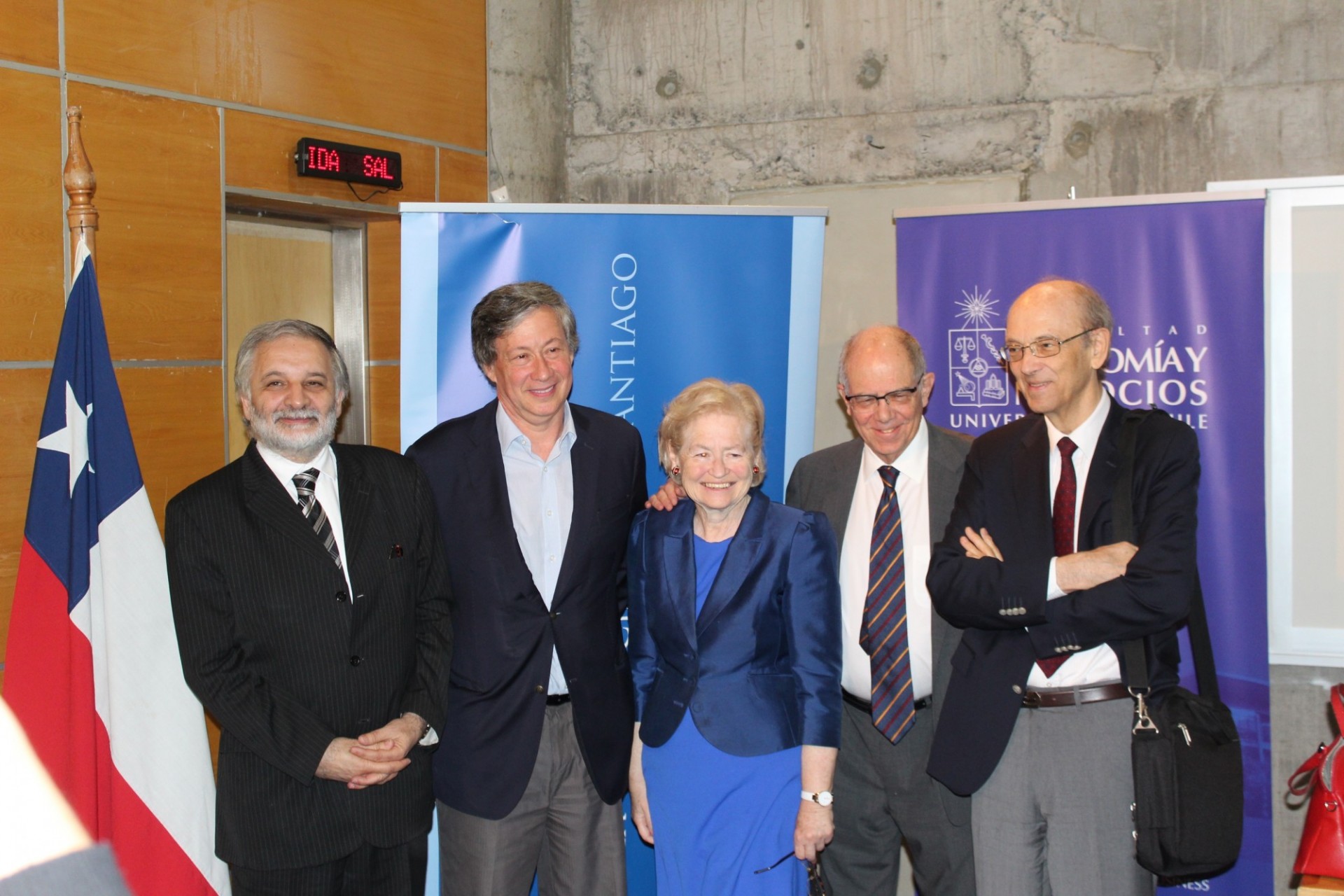 In the photograph: Stephany Griffith-Jones with Eduardo Bitran, Daniel Titelman, Manuel Agosin and Ricardo French-Davis