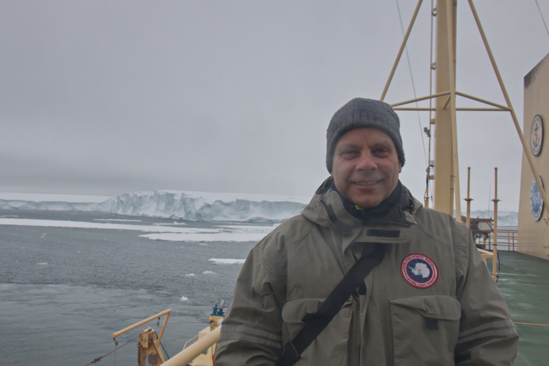  Frank Nitsche, research scientist at Columbia’s Lamont-Doherty Earth Observatory