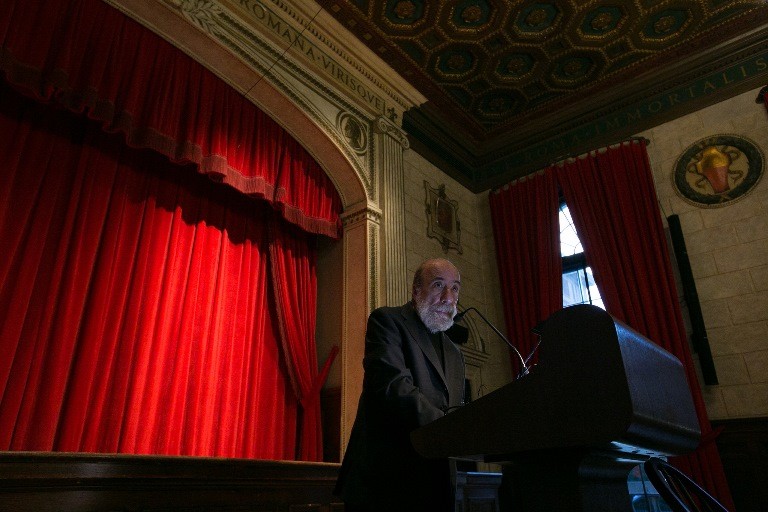 Raúl Zurita's lecture at Poetry as the Pluriverse: Thinking Global Language Justice event Raúl Zurita's lecture at Poetry as the Pluriverse: Thinking Global Language Justice event