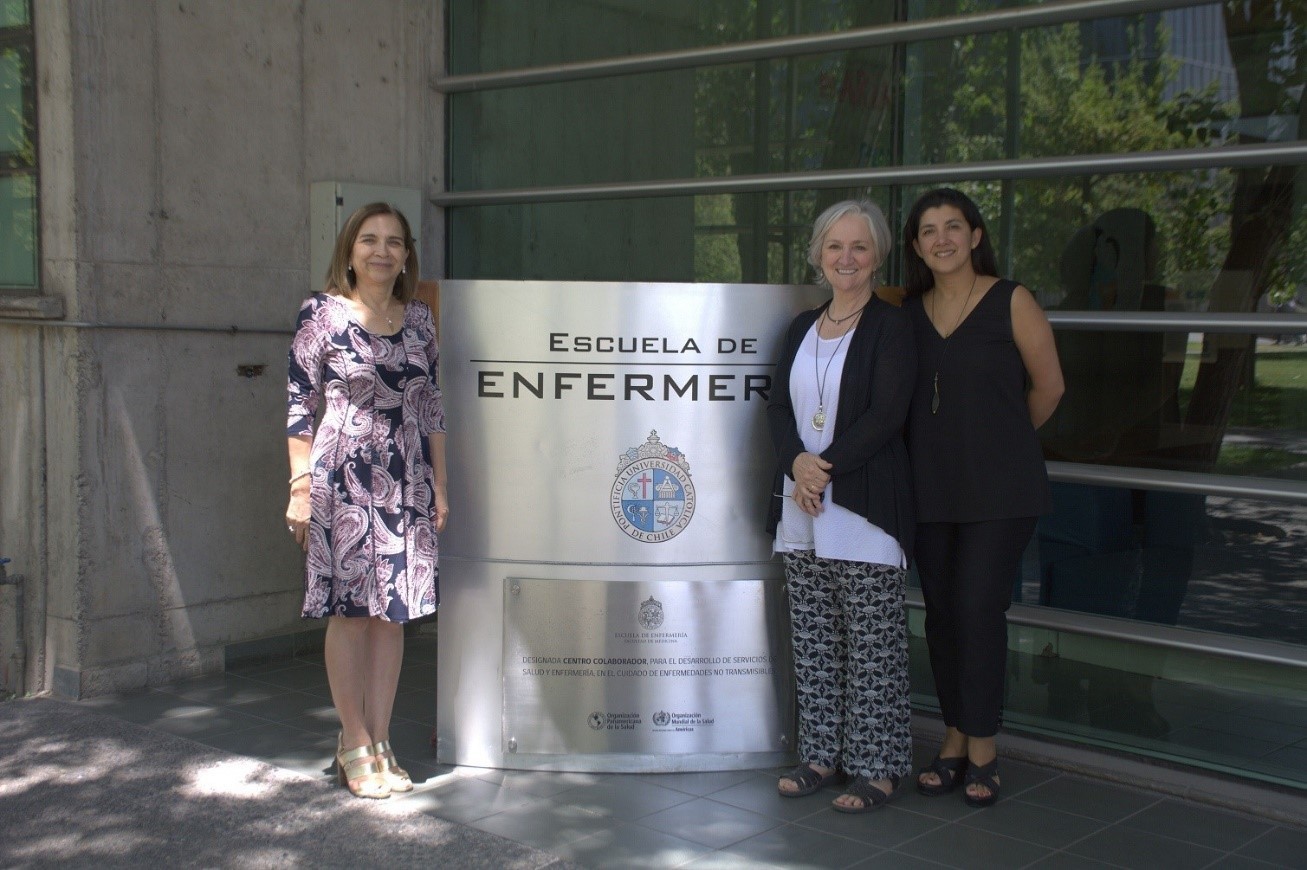 Tonda Hughes at Universidad Católica Nursing School 