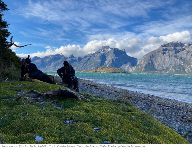 Preparing to film for Turba Hol-Hol Tol in Caleta María, Tierra del Fuego, Chile. Photo by Camila Marambio.