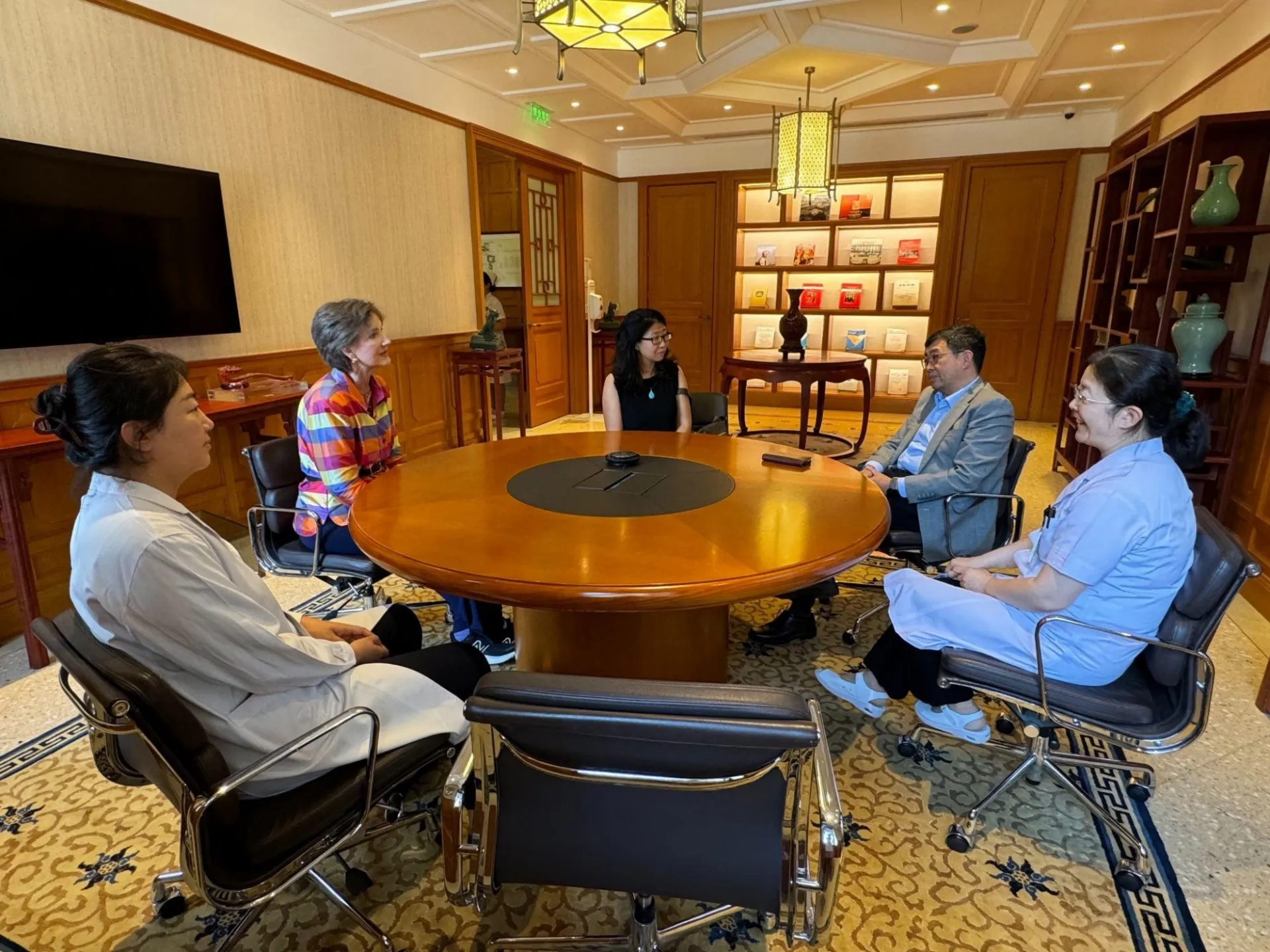  Dean Frazier meeting with the China Medical Board Beijing Office