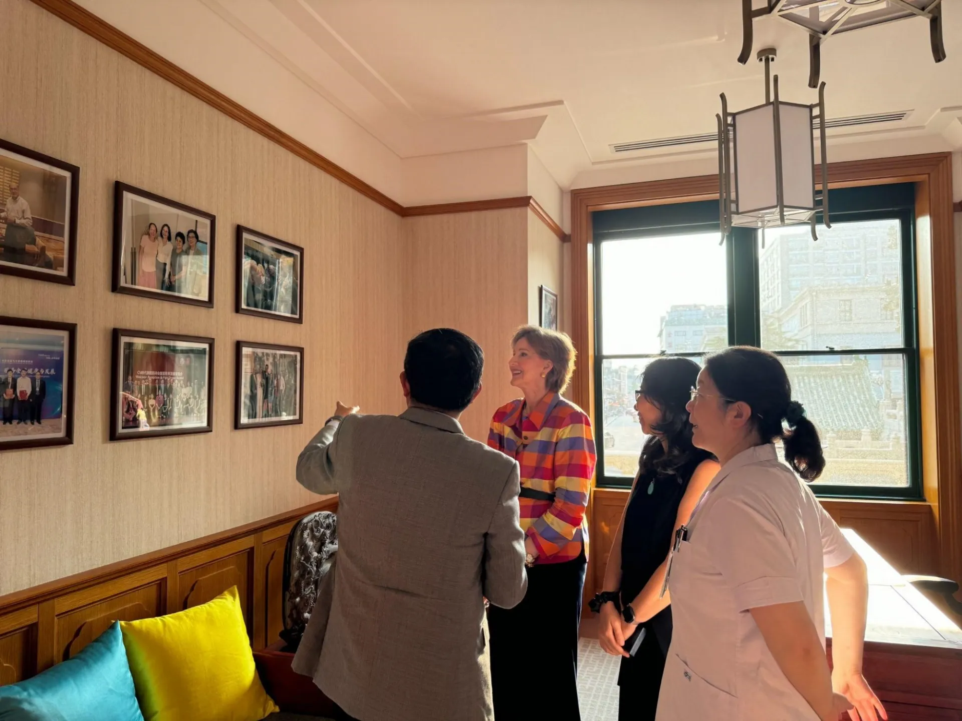  Dean Frazier meeting with the China Medical Board Beijing Office