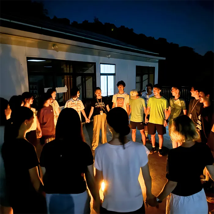 Interactive field visits to local community centers & professional spaces