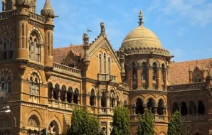 Outside view of Mumbai University