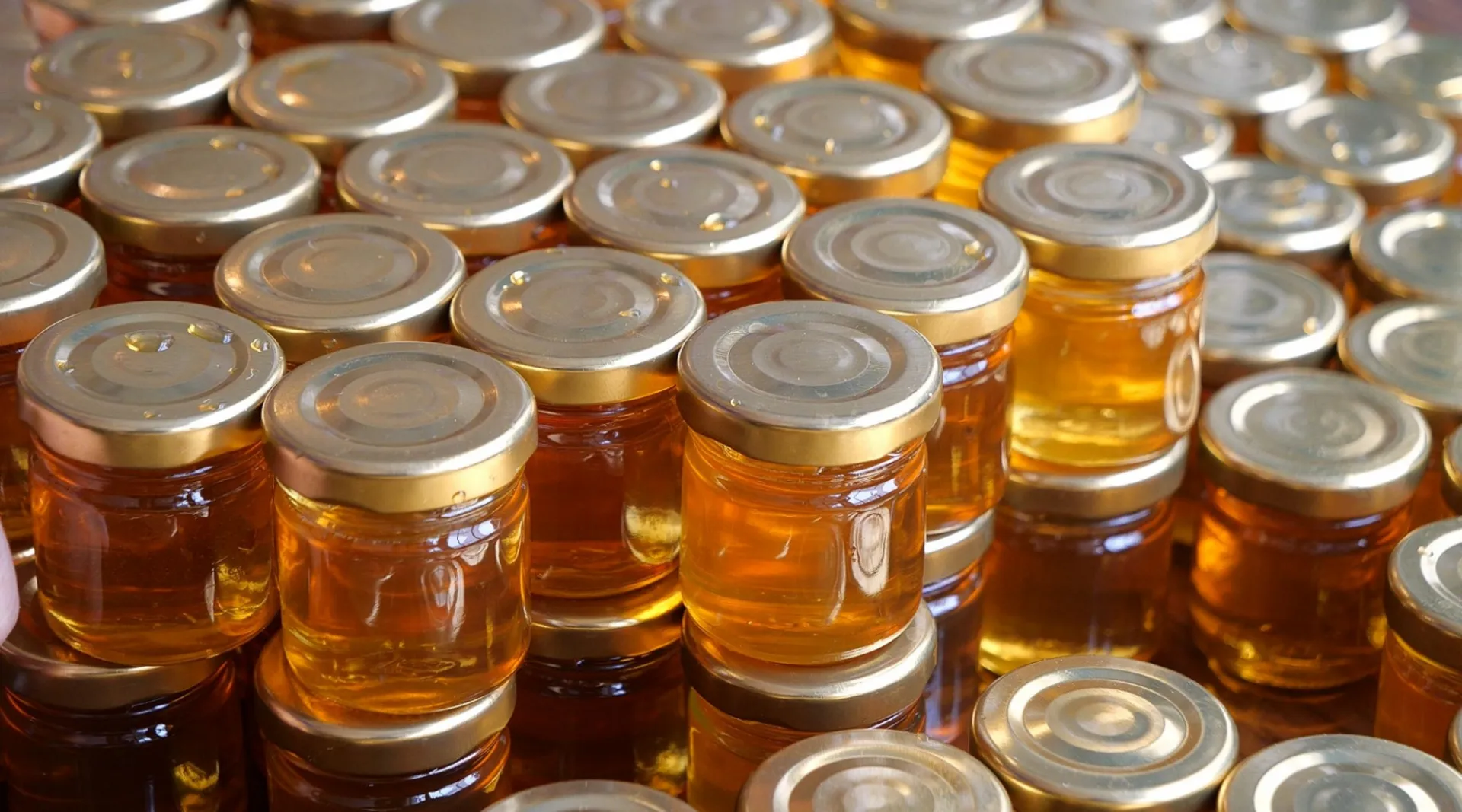 Honey pots