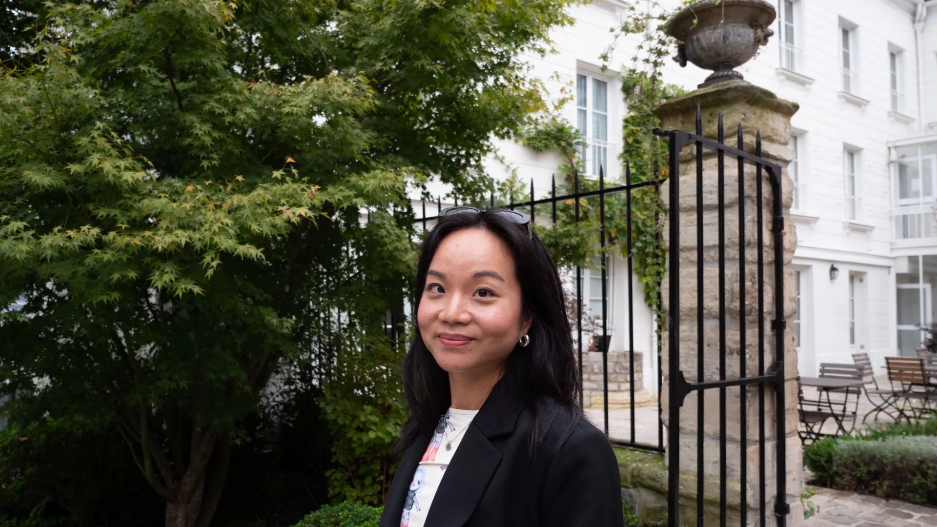 Cindy Liu ('18CC) in the Reid Hall gardens