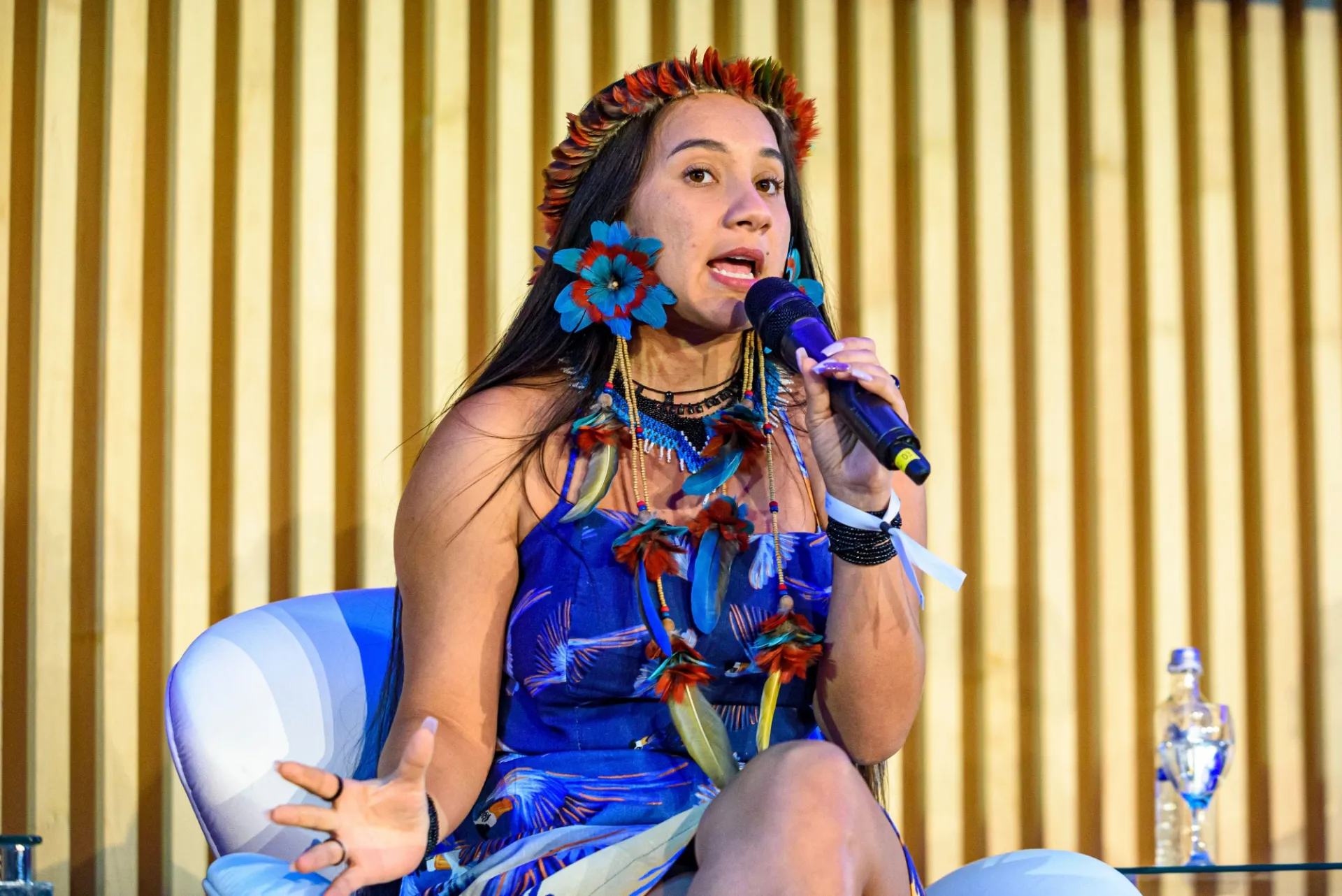 Samela Sateré Mawé, Indigenous Communicator and Climate and Indigenous Issues Activist, during the Climate Hub Rio launch event. Photo: Fabio Cordeiro