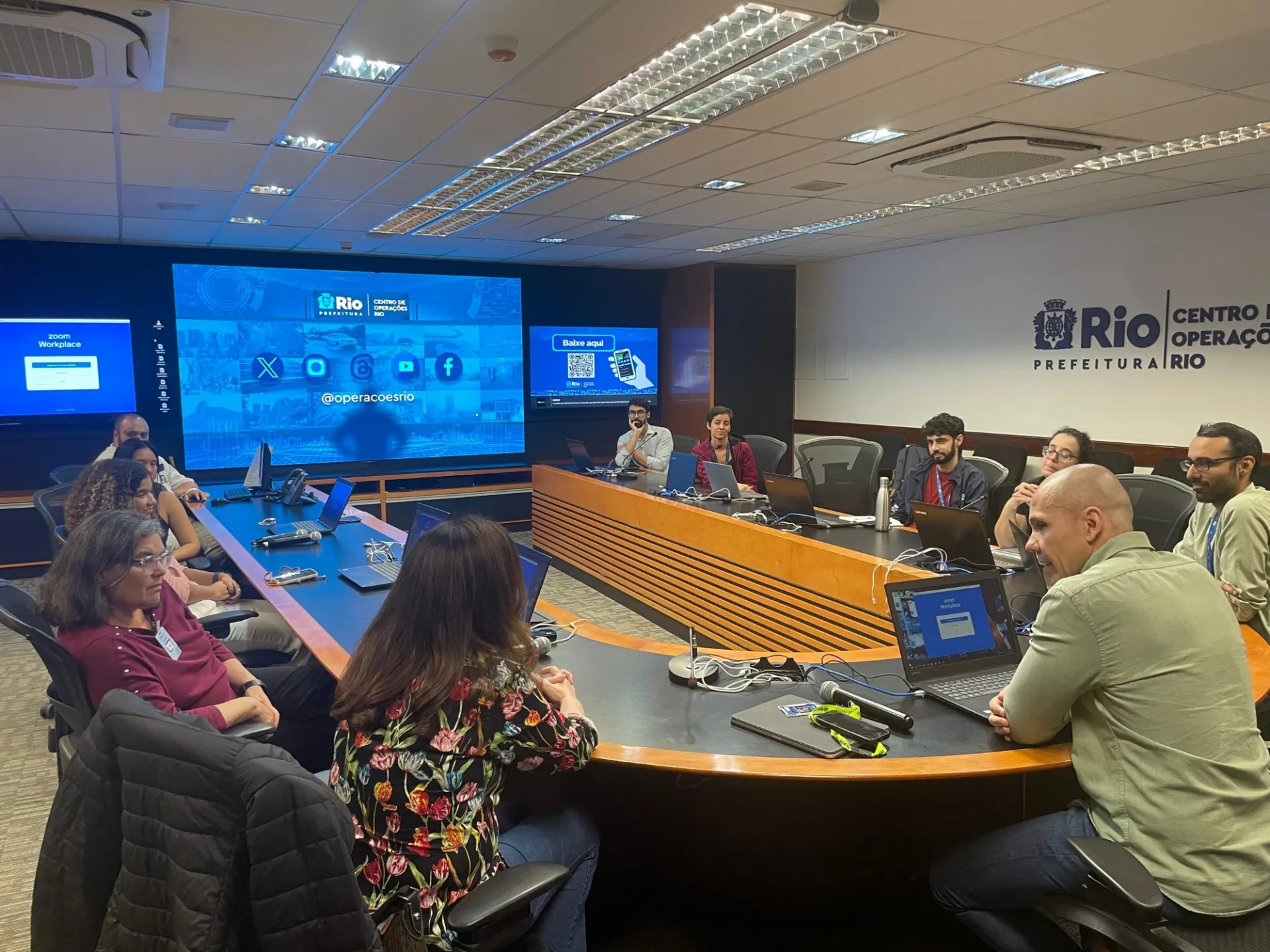 Professor Camargo met with the city’s climate resilience team and discussed a new cutting-edge tool for predicting extreme weather, aiming to protect the city's most vulnerable areas from deadly rainstorms and heatwaves.