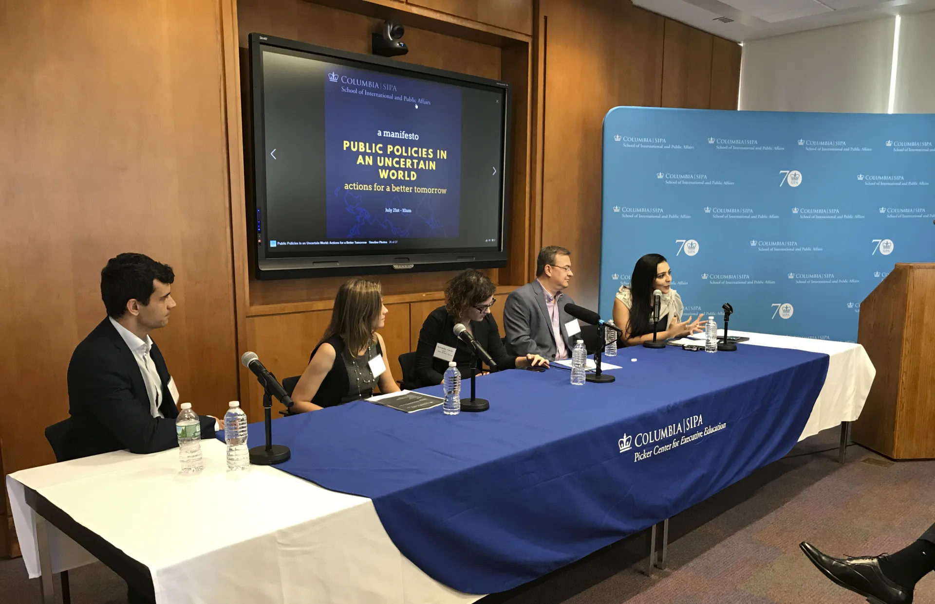 Panel during the Seminar Public Policies in an Uncertain World