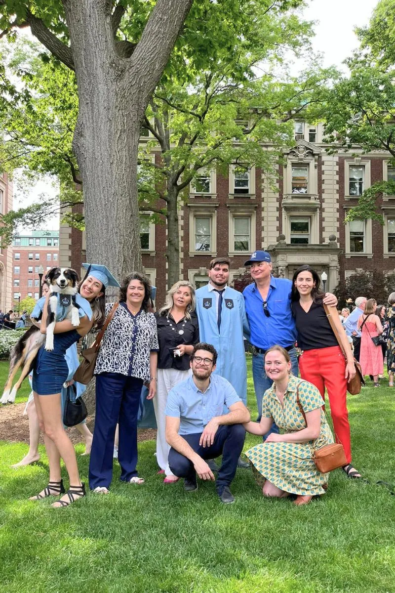 Juan Hernández (SPS'23), Vanessa Garuti, Egg, friends and family