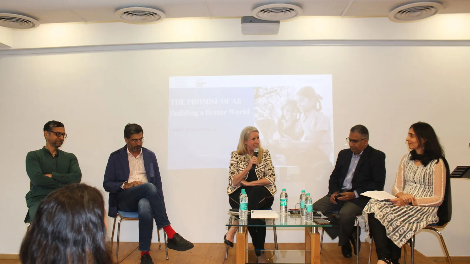 Panel discussion on the positive implications of artificial intelligence 